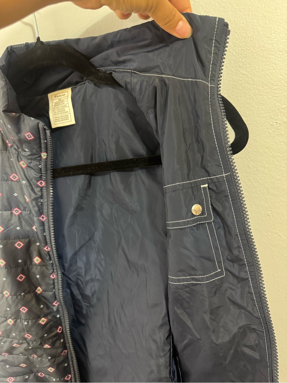 Ariat Navy Quilted Vest - Picture 4 of 5